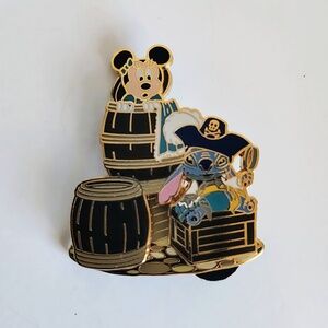 Disney Pirates of the Caribbean Minnie Stitch Pin 2008